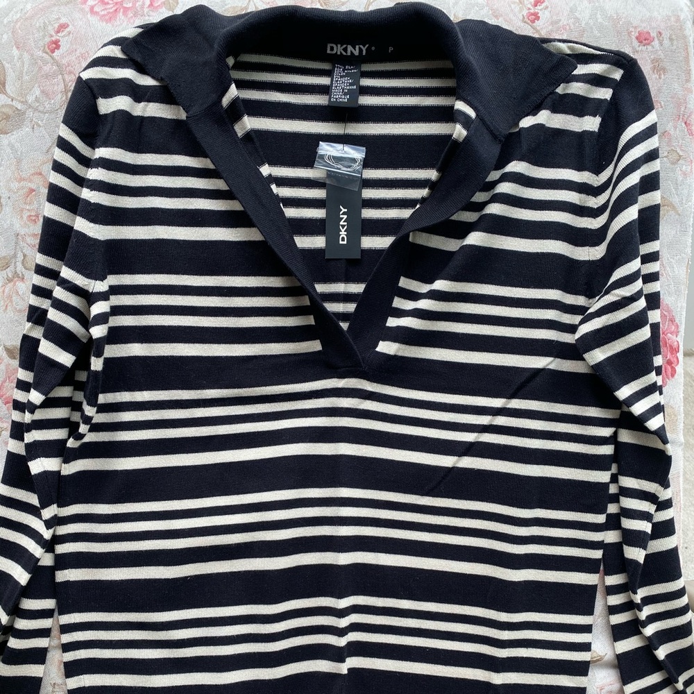 NEW DKNY Sweater